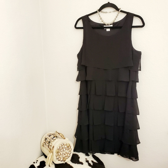 Jessica Simpson Dresses & Skirts - Jessica Simpson•sleeveless ruffled, LBD•sz.14•